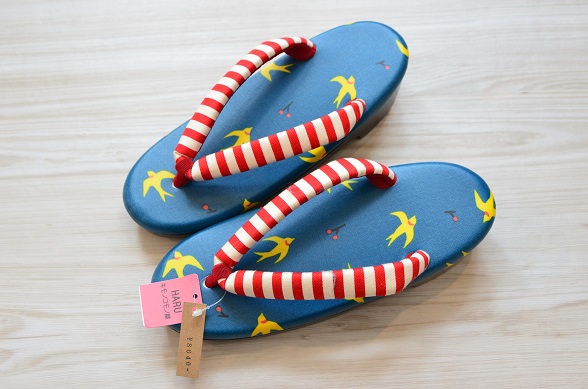 KIMONO姫メイドインジャパン編掲載作家様【HARUぞうりとキモノコモノ屋】草履　「つばめ」　Mサイズ