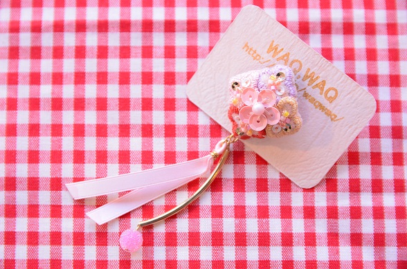  【WAQ,WAQ】 ブーケピアス　ピンク