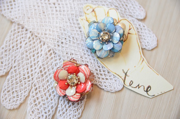 【tone】コラージュブローチ　ブルー・レッド