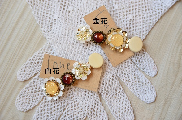 【tone】かんなくずバレッタ　白花・金花