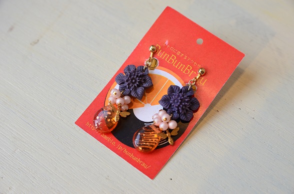  【BunBunBrau】ブーケとはちみつドロップイヤリング・ピアス（ぶどう）