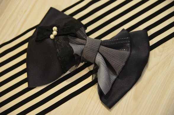 【graiiin】ちょうちょうヘアリボン