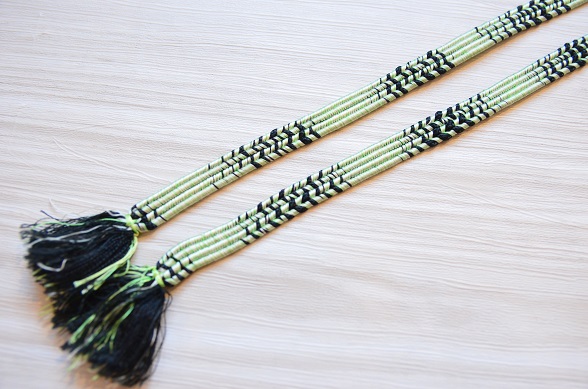 淡緑と黒ストライプの帯締め