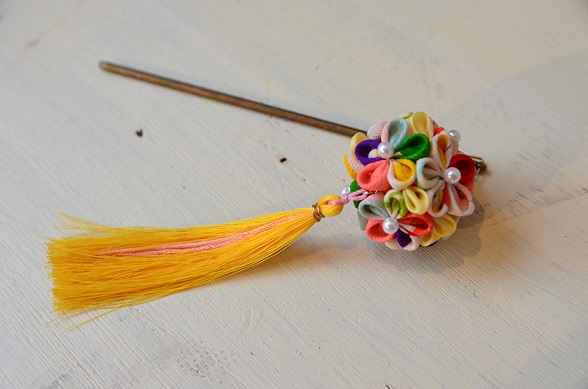 【MOｐｍOp！】つまみ細工のかんざし　イエロー