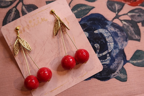 【graiiin】チェリーイヤリング