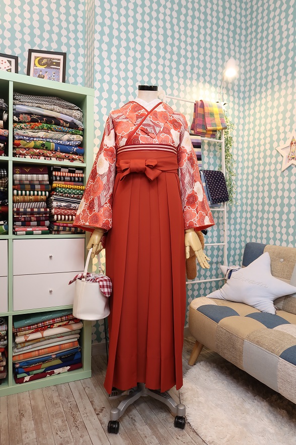 【レンタル衣装】卒業式袴・着物・帯・襦袢・着付け小物セット「梅と紅白」