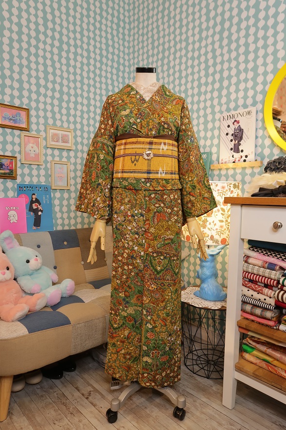 にぎやかな童子の縮緬単衣きもの【身丈154×裄丈65】