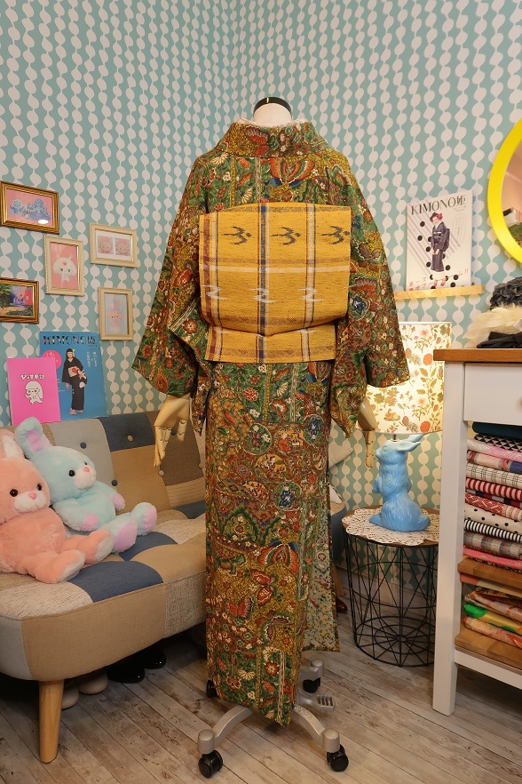 にぎやかな童子の縮緬単衣きもの【身丈154×裄丈65】