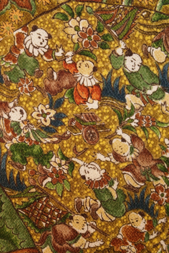 にぎやかな童子の縮緬単衣きもの【身丈154×裄丈65】