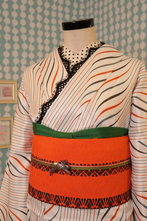 ゆらぎストライプのポリ単衣きもの【身丈155×裄丈67】