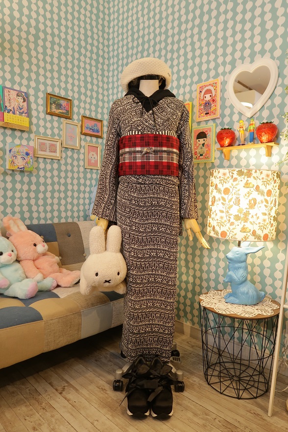 唐草のゴシックレース風単衣着物【身丈162×裄丈67】