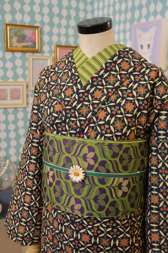 昭和レトロな小花柄ウール単衣着物【身丈153×裄丈63】